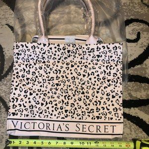 - Victoria’s Secret Leopard TOTE